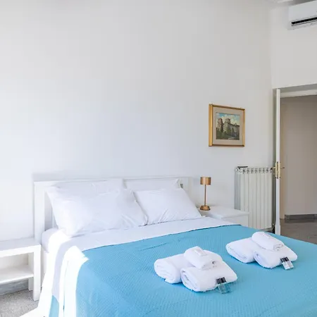 Piazza Caprera - Family Rome