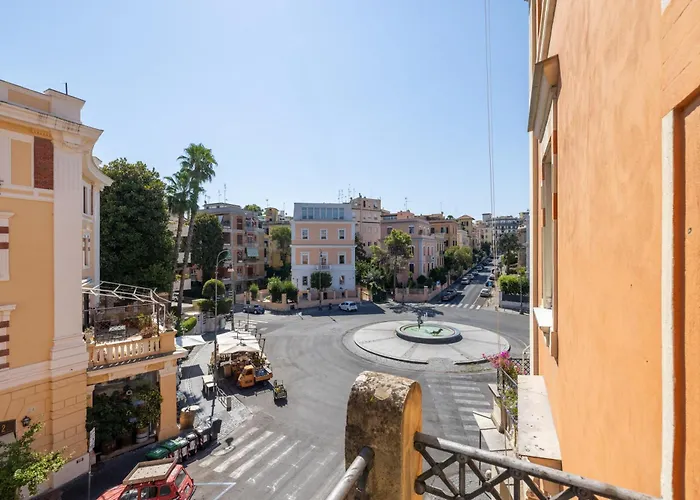 Piazza Caprera - Family * Рим