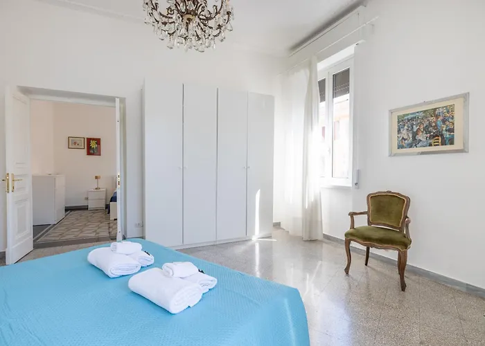 Piazza Caprera - Family