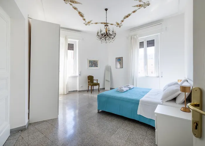 Piazza Caprera - Family * Рим