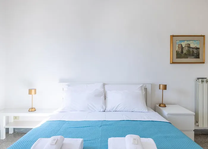 Piazza Caprera - Family *